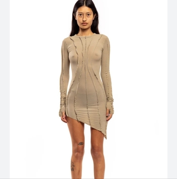 SAMI MIRO VINTAGE Inside-Out Seams Fitted Dress - Picture 9 of 10